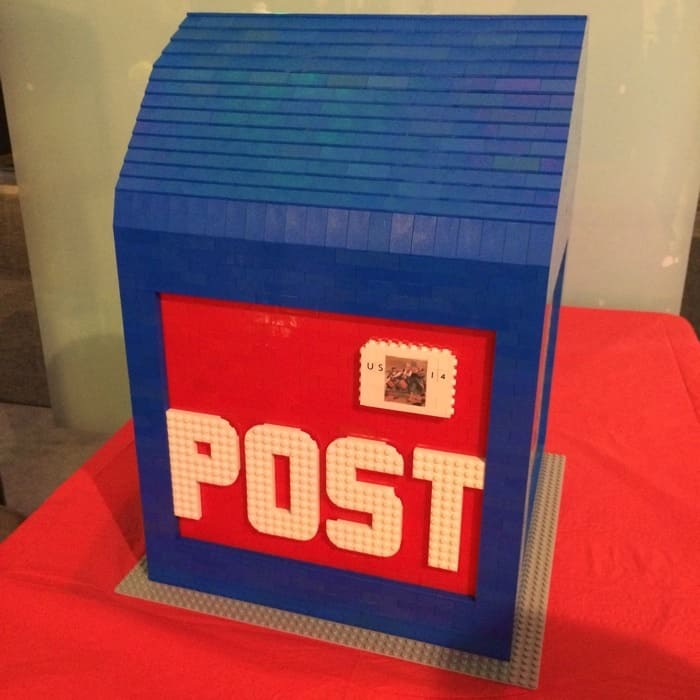 LEGO Mailbox