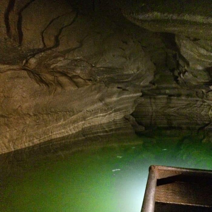 Bluesprings Caverns Mystery River Voyage11