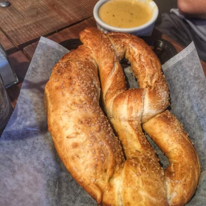 Giant pretzel Wunderbar