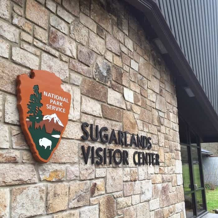 Sugarlands Discovery Center building