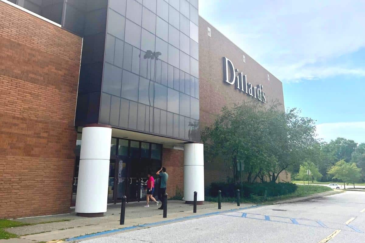 The Vicksburg Mall - Dillard's Clearance at Vicksburg Mall wants