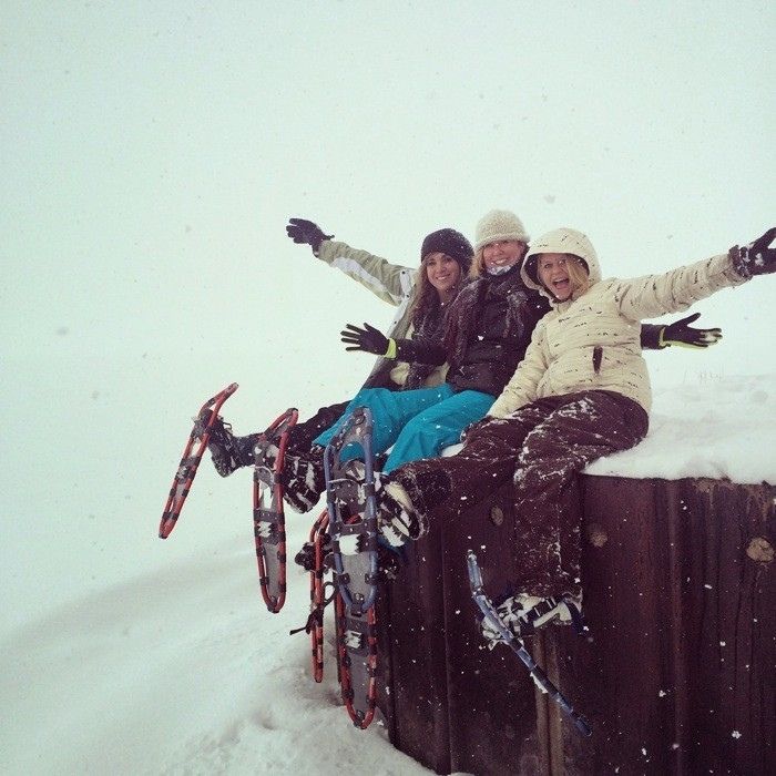 friends snowshoeing in Sandusky Ohio