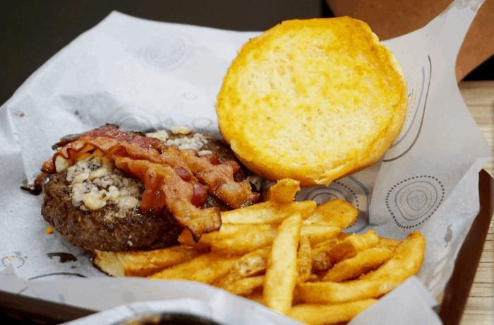 black and bleu burger at Silverlake restaurant and bar e1556204000829