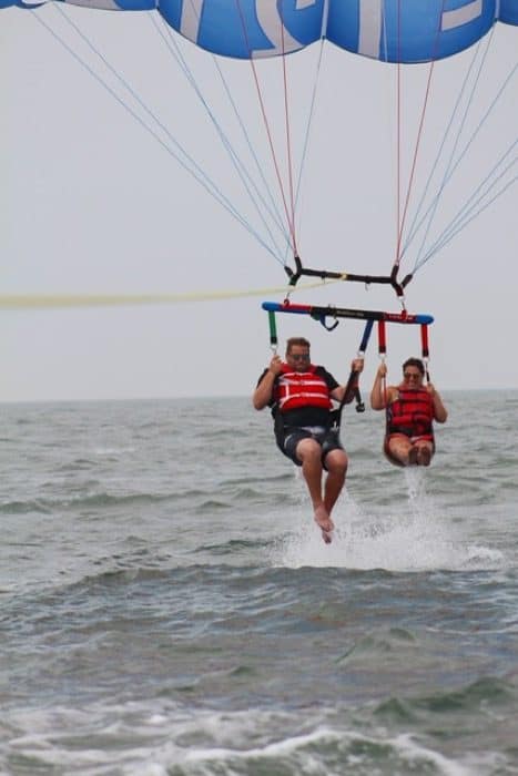 dip in the water AC parasail