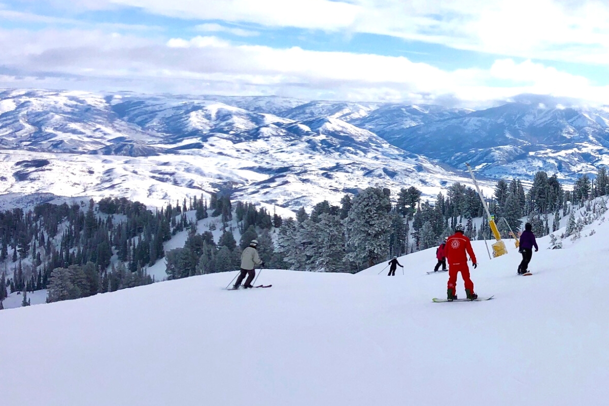 Practical Tips For Skiing Out West For The First Time