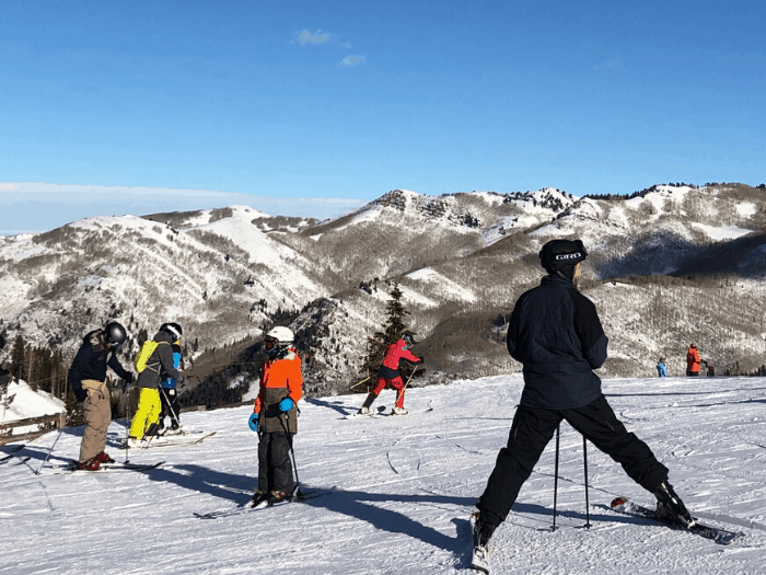 skiers in Utah e1577406116461