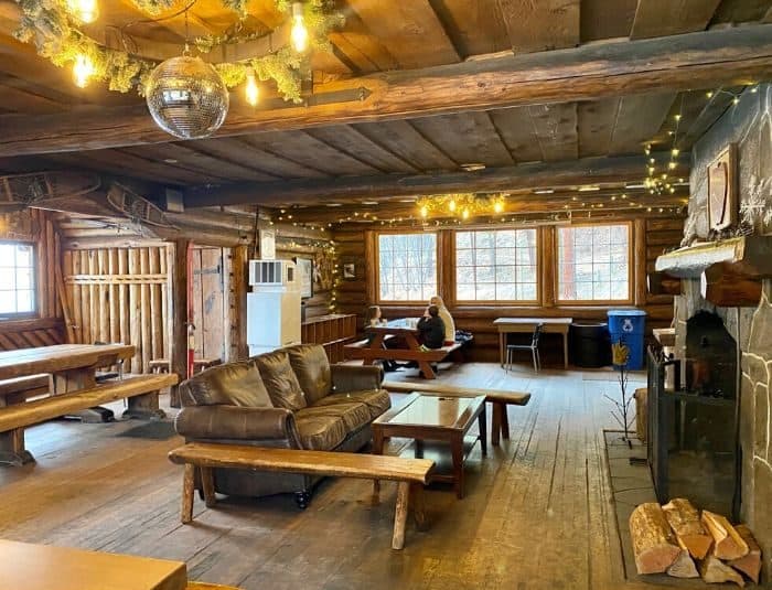 inside Leavenworth Ski Hill Lodge