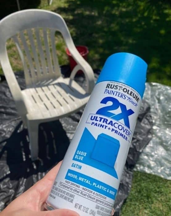 spray paint plastic chair