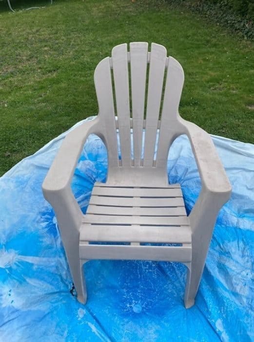 before spray paint to Adirondack chair