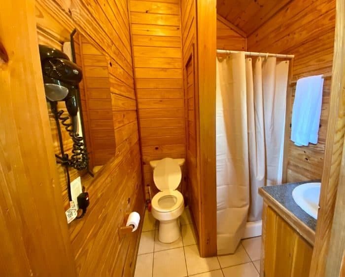 bathroom in the deluxe cabin at Port Huron KOA