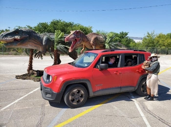 Jurassic Quest drive-thru dinosaur experience 
