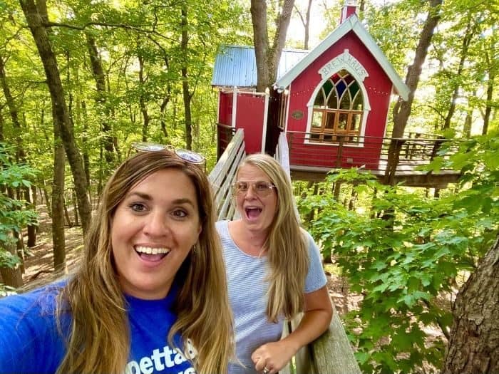 girlfriend getaway at Little Red Treehouse at the Mohicans