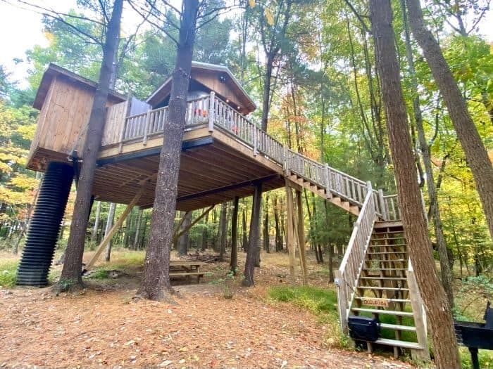 Silver Bullet Treehouse Rental at The Mohicans