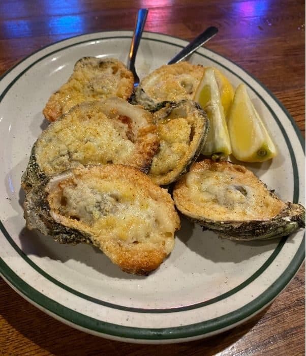 oysters at Floyd’s Seafood and Steakhouse