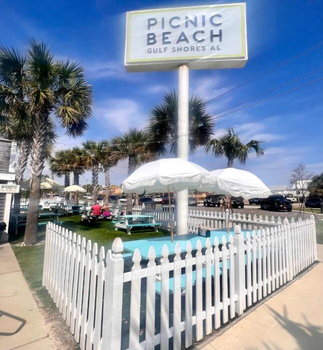 outdoor seating at Picnic Beach Bar and Grill Gulf Shores AL
