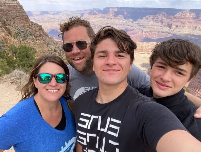 Adventure mom and family at the Grand Canyon