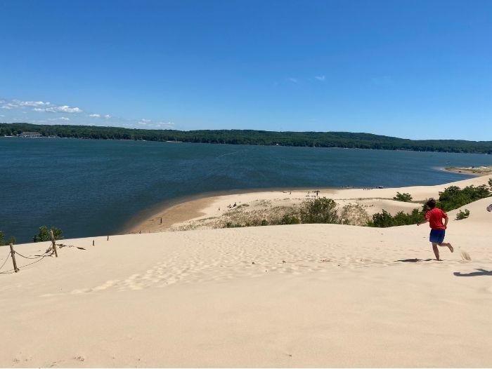 Sand-dune-near-Silver-Lake
