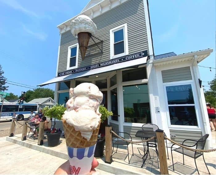 ice-cream-Fairport-Harbor-Creamery