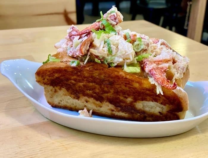 lobster-roll-the-governor-Milford