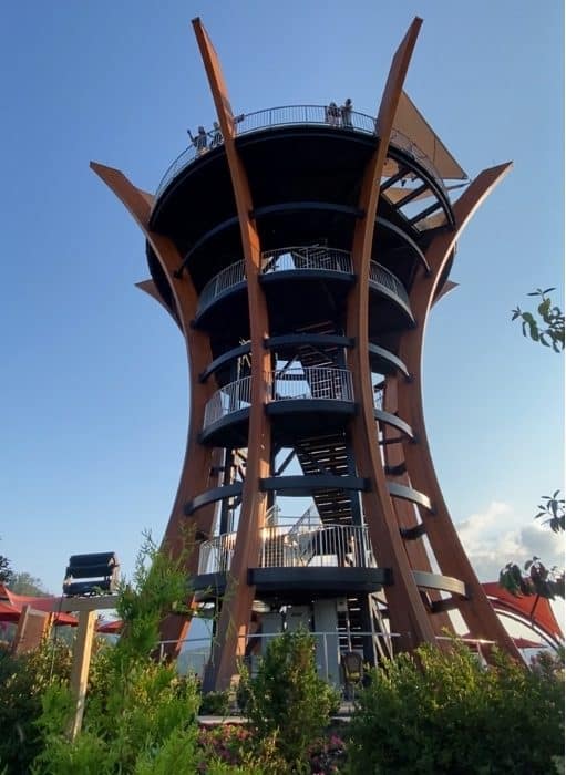 AnaVista Observation Tower