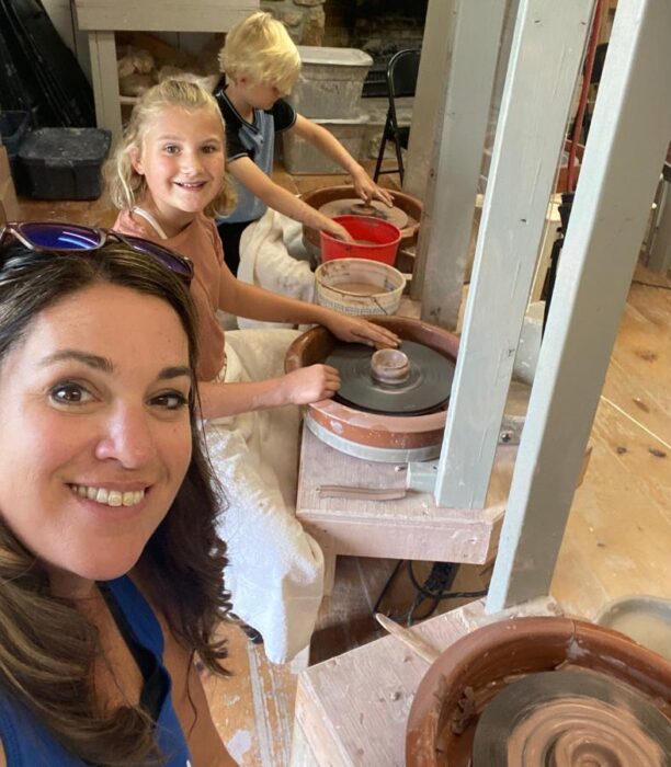adult and kids at Fowler's Clayworks