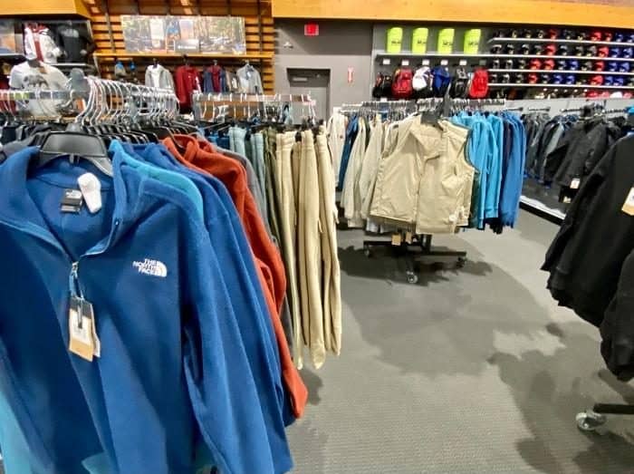 Men's Clothing at Dick's Sporting Goods