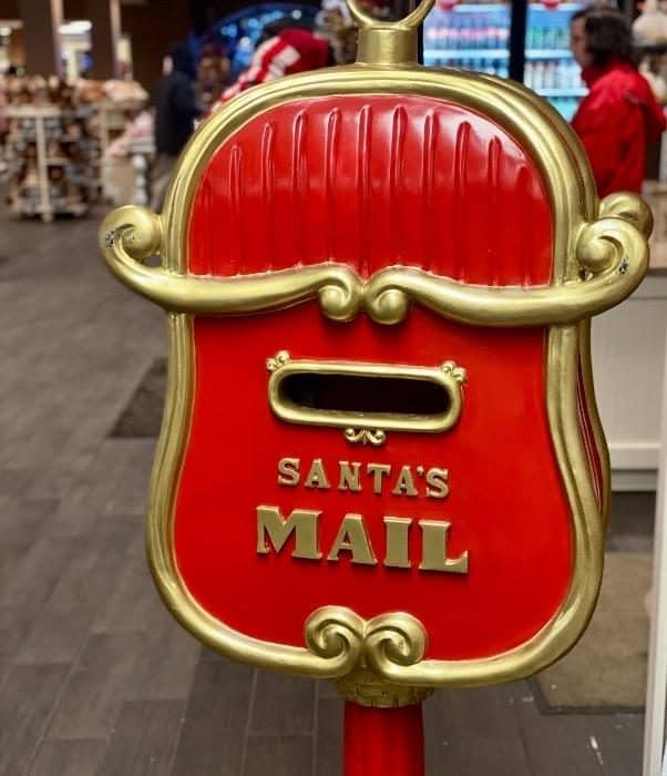 Santa's mail at Kings Island