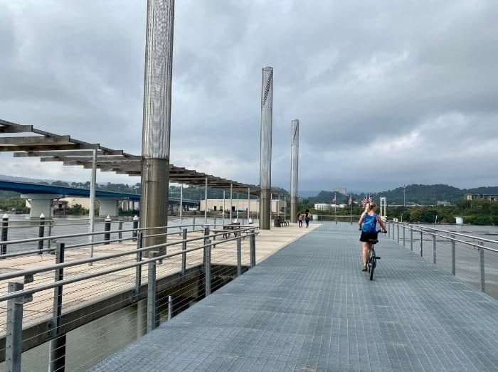 scenic bike ride with rentals from Bike Chattanooga