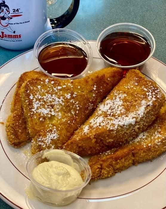 traditional french toast at Jamms restaurant