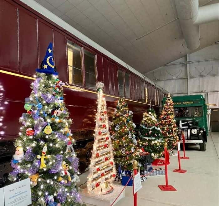 National Railroad Museum's Festival of Trees