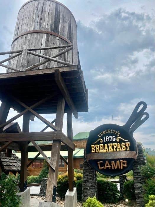 Crockett's Breakfast Camp Gatlinburg