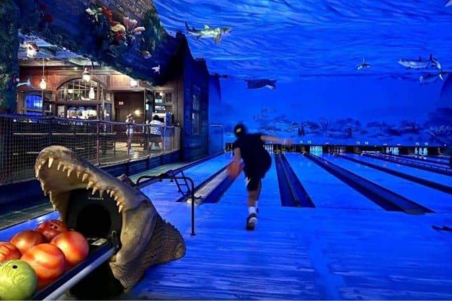 Experience Underwater Ocean-Themed Bowling in Destin, Florida