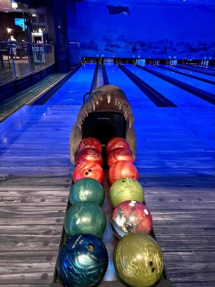 Experience Underwater Ocean Themed Bowling in Destin Florida