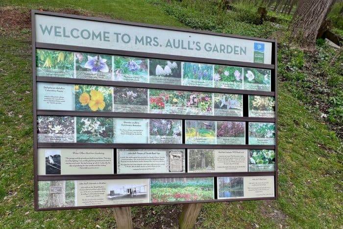 sign for Mrs Aull's Garden