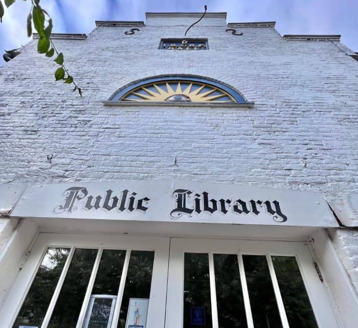 Seeing Eye on the Shepherdstown Public Library