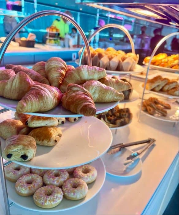 pastries at breakfast on Emerald river cruise