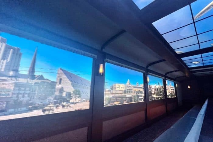 virtual train ride at St Louis Aquarium 