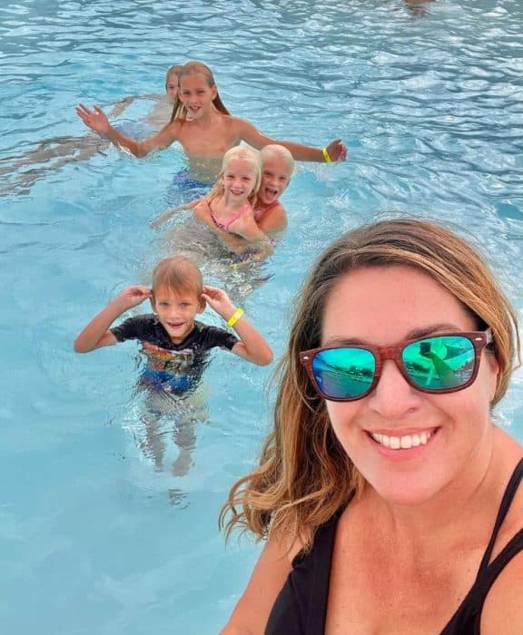 Adventure Mom and with nieces and nephews in pool at Kings Island Camp Cedar 
