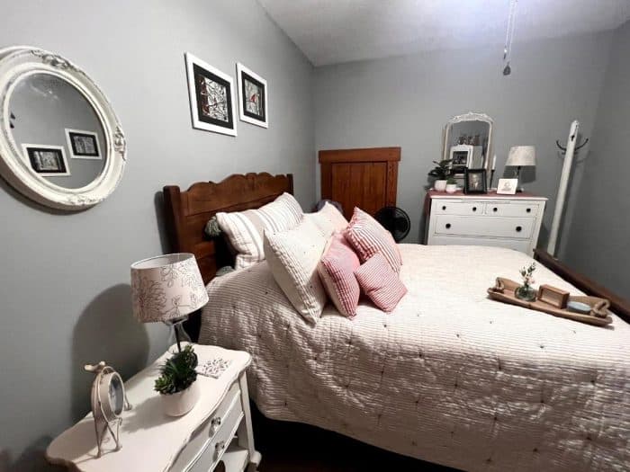 bedroom at White Oak Bed & Breakfast