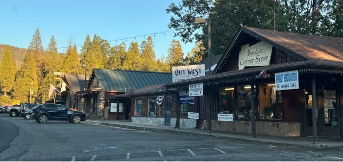 shops near Pines Resort at Bass Lake California