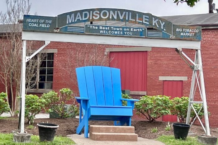 giant chair  in downtown Madisonville KY