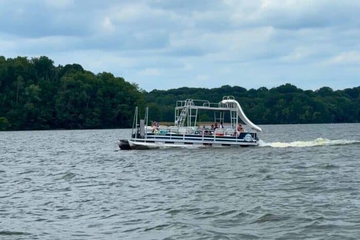 pontoon boat at Rocky Fork Lake