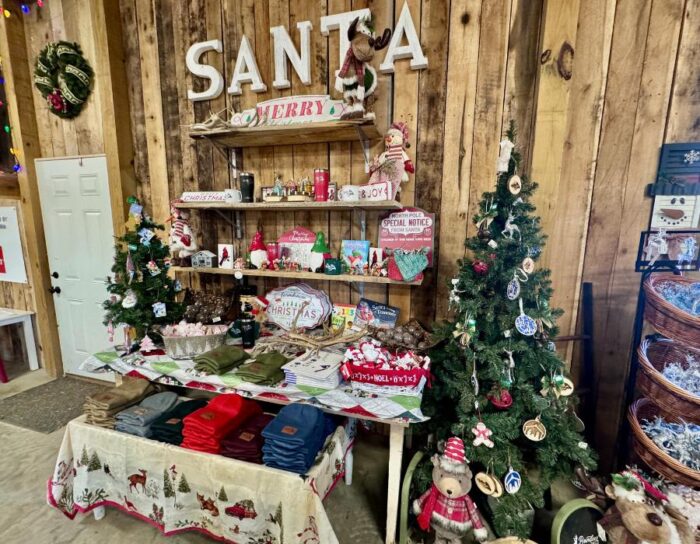 gift shop at The Reindeer Farm Bowling Green KY