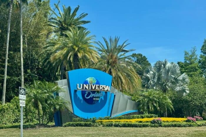 Universal Orlando Resort sign 