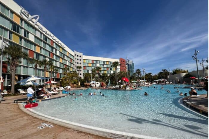 zero entry pool at Universal Cabana Bay Beach Resort
