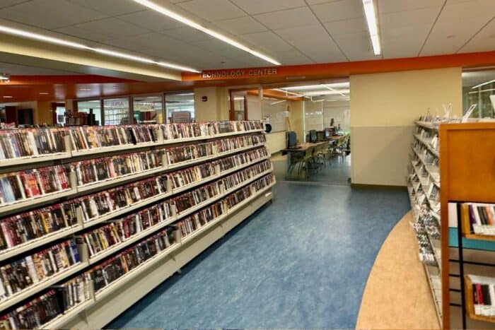  Kenton County Public Library Covington Branch 