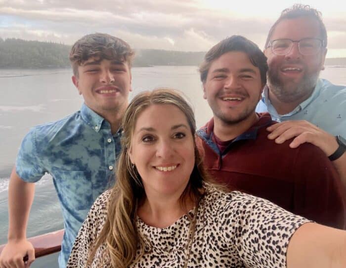 family on an Alaskan cruise 