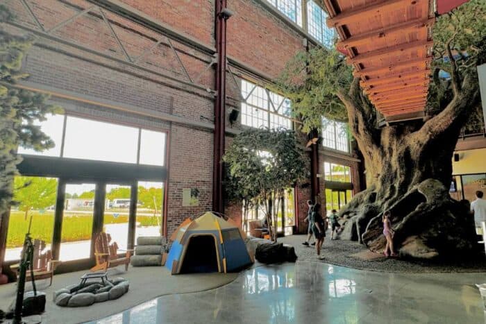 Outdoor Adventure Center in Detroit