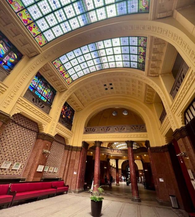  foyer Gellert Thermal Bath in Budapest