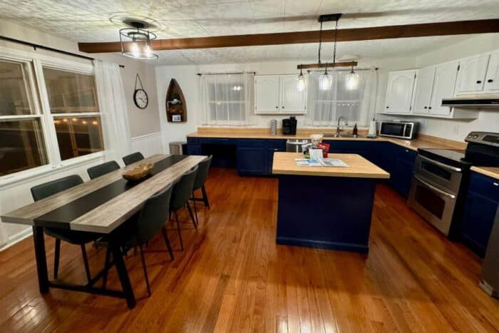 kitchen at Lakeside Oasis on Rocky Fork Lake